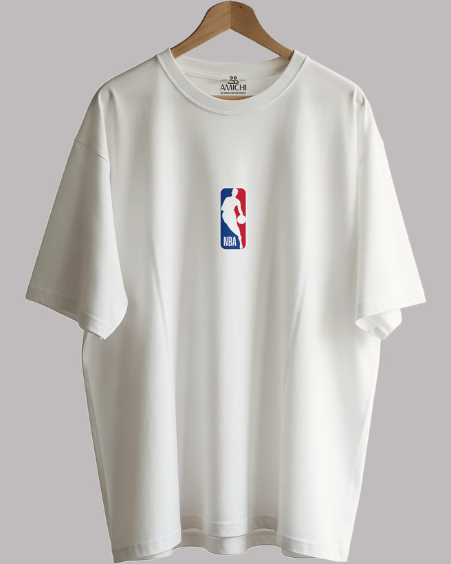 تیشرت باکسی مردانه یقهگرد پارچه دورس دونخ با چاپ طرح NBA رنگ شیری